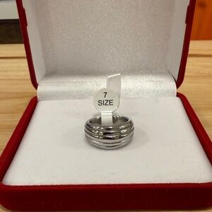 Peruvian Surgical Steel Silver Band Ring – Size 7, NWOT